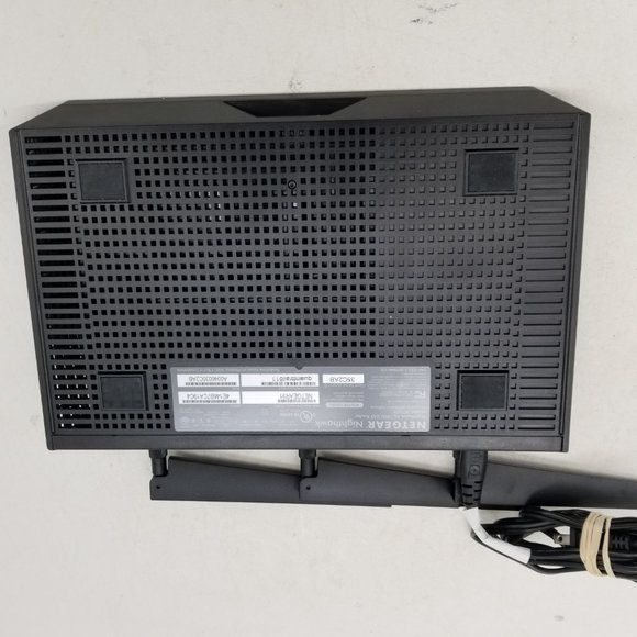 NETGEAR Nighthawk DST AC1900 Dual-Band Mesh Wi-Fi R7300 Router w/ Power Cord - Picture 5 of 6